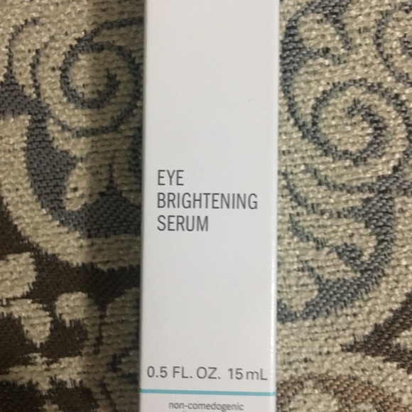 Proactiv Eye Brigtning Serum .5 Oz Vitamins C&E - Picture 3 of 6